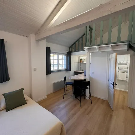 Apartment - Les Herbiers, France *