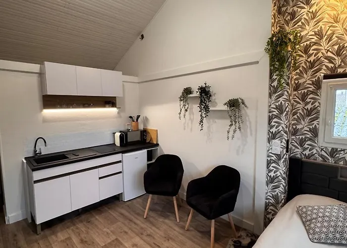 - Les Herbiers, France Apartmán